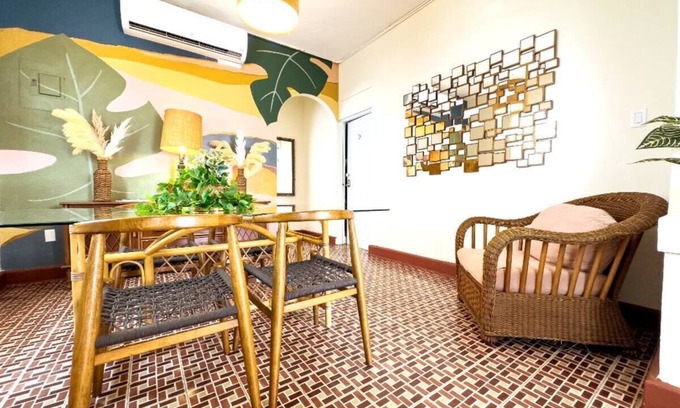 Santurce House | 610@Miramar - up to 32 guests