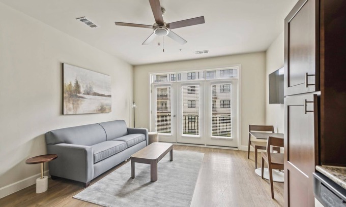 Southwest Raleigh Apartment | #611 - Kasa at Berkshire Village District Raleigh