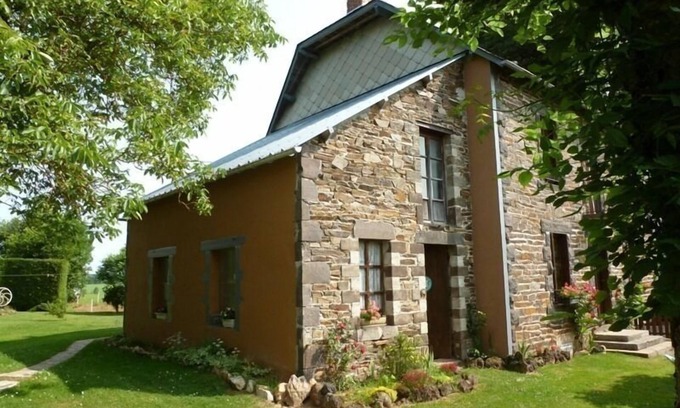 Puy-Laveze House | 63g1348 - Saint-julien-puy-laveze