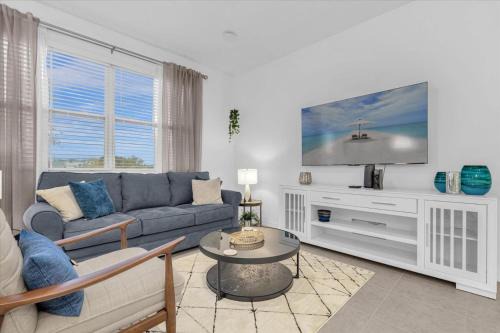Davenport House | 654 LD - Tranquil Oasis 3BR Luxury Villa at Festival Resort