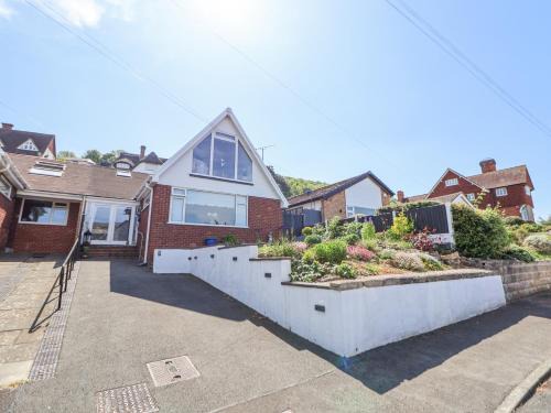 Prestatyn House | 67 Pendre Avenue