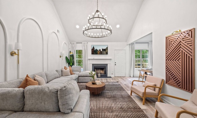 Lithonia House | 6BD/3BA Designer Oasis Sleeps 14 ATL Metro