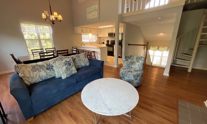 Arcadian Shores Condo | 6F Cumberland - split level, 2 bedroom villa, full access!