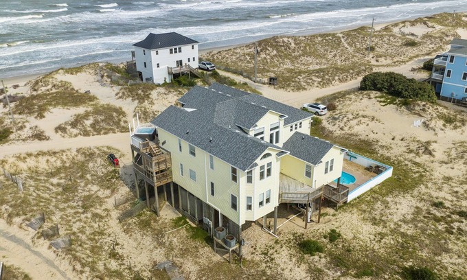 Corolla House | 7 BDRM Spectacular Oceanview home AC,Starlink, private pool/hot tub & game room!