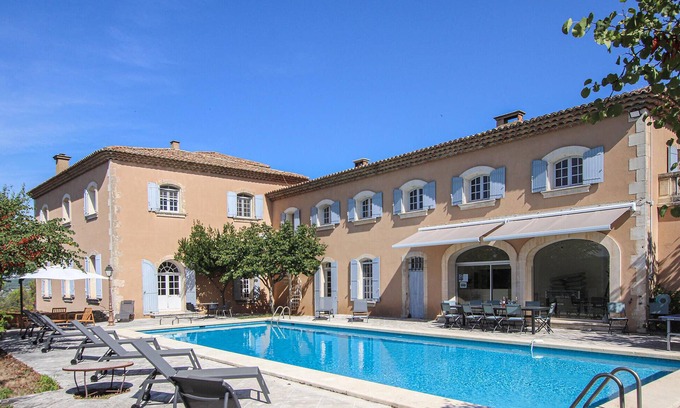 Apt House | 7 bedroom nice home in Apt