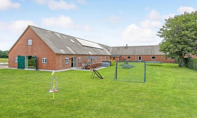 Varde Municipality Apartment | 7 bedroom stunning apartment in Varde