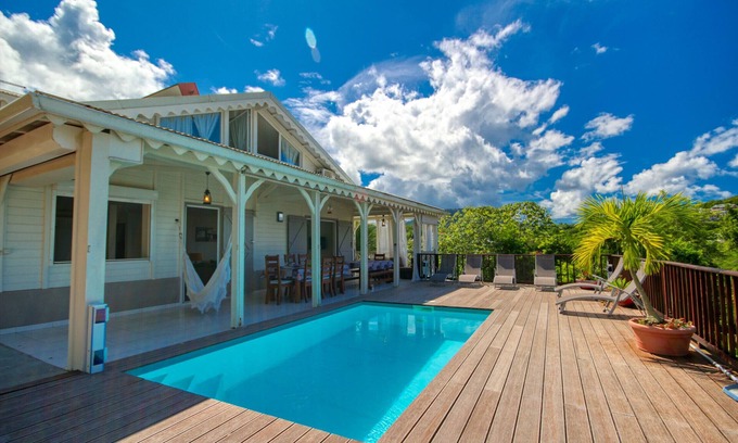 Trois-Ilets Villa | 7 bedrooms villa with sea view (MQTI09 16p)