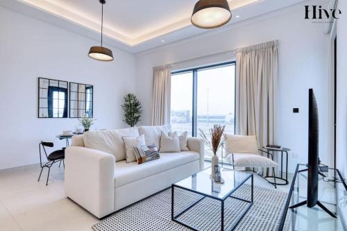 Jebel Ali Apartment | 7 By Aurora 101