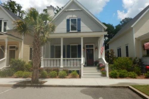 Habersham Apartment | 7 Canton Row