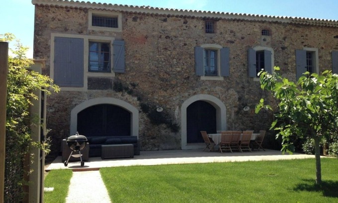 Gassin House | 7' from St Tropez, in old Bastide, house 10 pers 4 bedrooms