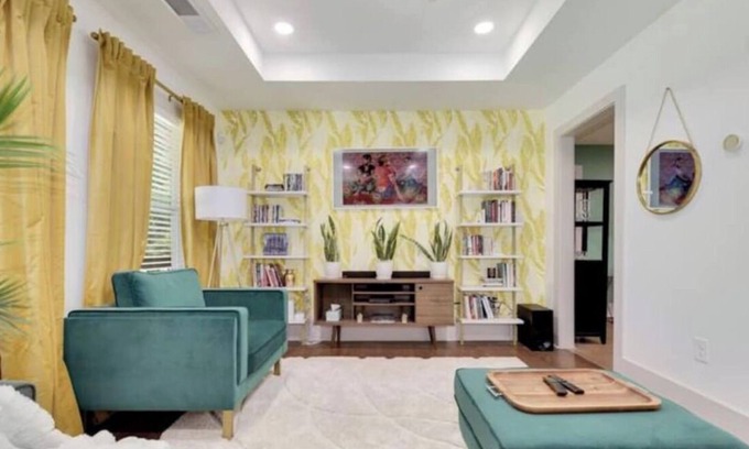 Church Street House | 7 min from Airport Hidden Gem w/Porch and Patio
