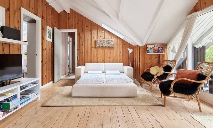 Store Fuglede House | 7 person holiday home in Store Fuglede