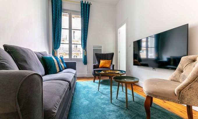 Capucins - Victoire Apartment | 7 Traveller Family Apartment Bordeaux City Centre
