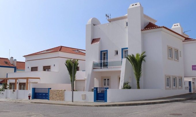 Baleal House | 73/5000 Casa das Palmeiras - Detached house 150 meters from the beach