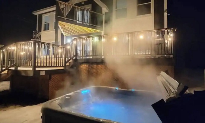 Marmora Cottage | 7BR 3WC on its own peninsula. Huge space inside and outside. Modern and stylish