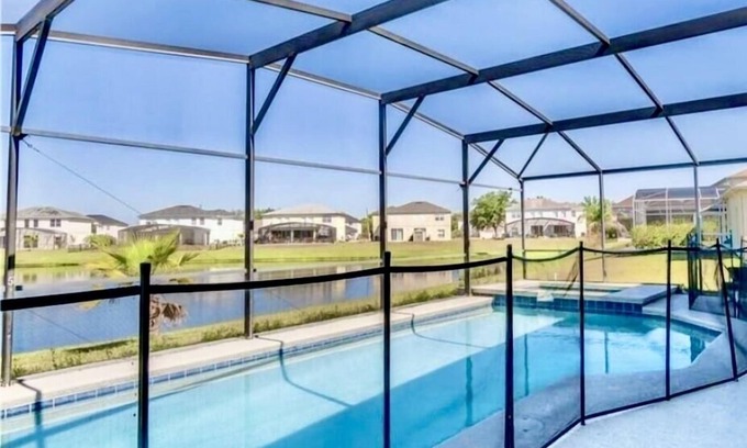 Crescent Lakes House | 7BR POOL/SPA RENTAL NEAR DISNEY, ETC