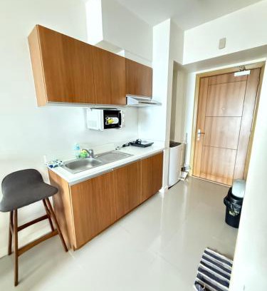 Luzon Apartment | 8 Adriatico Homestay