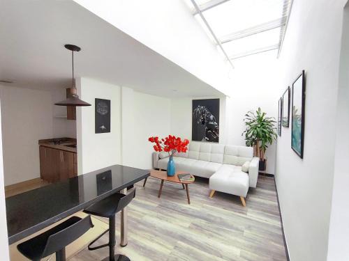 Usaquen Apartment | 8 Apartaestudio Cedritos independiente