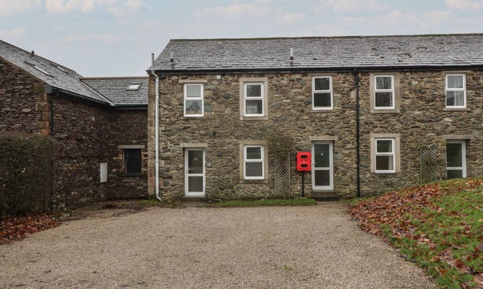 Penrith Cottage | 8 LITTLE MELL FELL, pet friendly, with a garden in Pooley Bridge