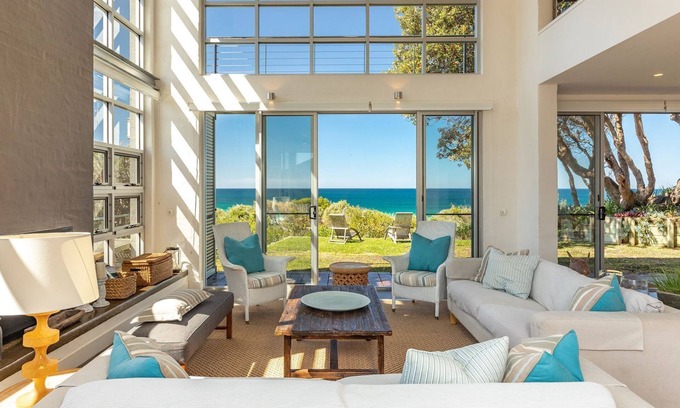Boomerang Beach House | 8 on Coast - Overlooking the turquoise waters of Boomerang Beach