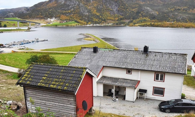 Snillfjord House | 8 person holiday home in Snillfjord-By Traum