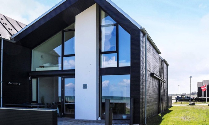 Oster Hurup House | 8 person holiday home in Hadsund-By Traum