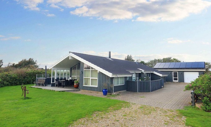 Lokken House | 8 person holiday home in Løkken-By Traum