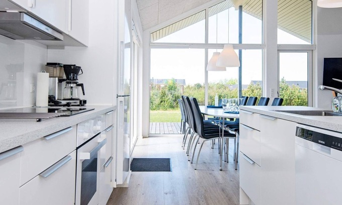 Skaven Strand House | 8 person holiday home in Tarm