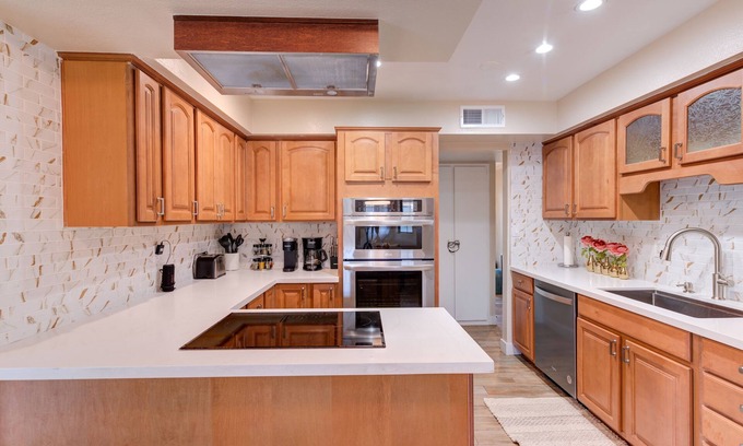 Park Scottsdale One Villa | 8737 E Sage Dr