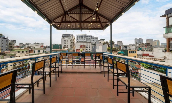 Old Quarter Bed & Breakfast | 88 Hàng Đào Hostel