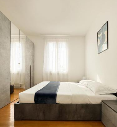 Tricolore Apartment | 8th floor - Milano view