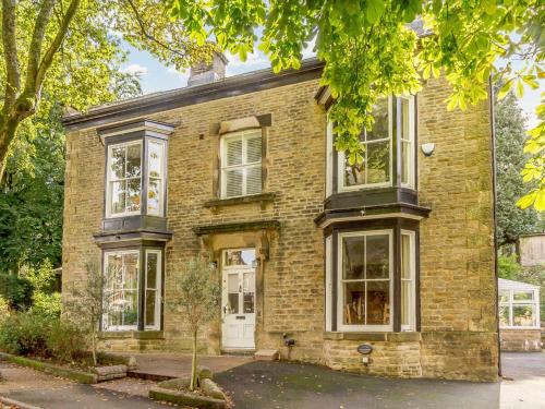 Buxton House | 9 Bed in Buxton 57932