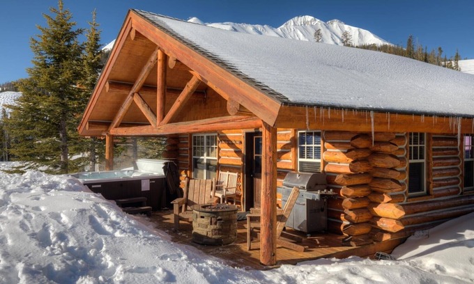Big Sky Cabin | 9 Cabin Hollow (2-Bedroom Home) with Mountain view by Moonlight Basin Lodging