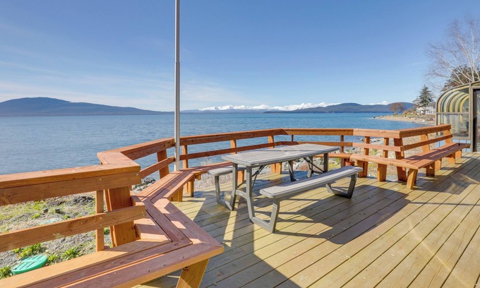 Juneau House | 9 Mi to Mendenhall Glacier: Waterfront Juneau Home
