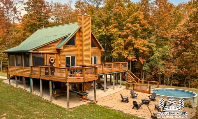Freetown Apartment | 9 Oaks Log Cabin of Brown County