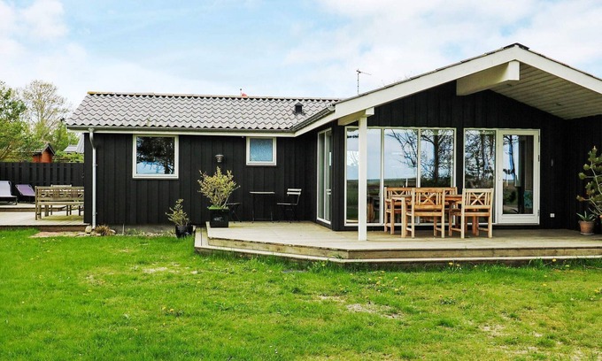 Nørre Hurup House | 9 person holiday home in Hadsund