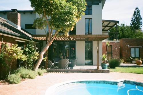 Tokai House | 9 Windsor House