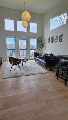 Downtown Apartment | 902 S East Street Stays