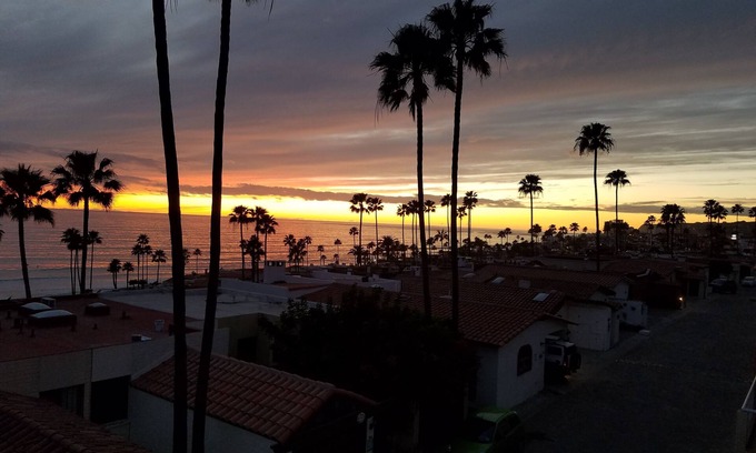 Las Gaviotas Condo | 93#b Ocean view condo Las Gaviotas Rosarito Beach (virtual tour available)