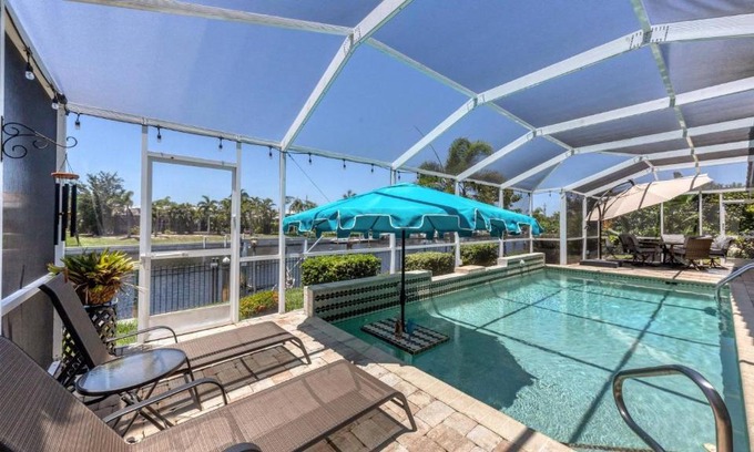 Punta Gorda House | 945 Santa Brigida