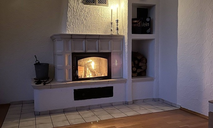 Heppens Apartment | 98qm Wohnung im Villenviertel - Voll Ausgestattet mit Balkon und Kamin + Wlan