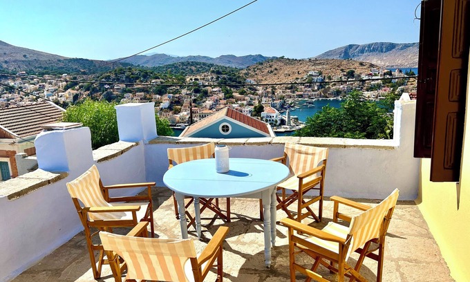 Pedi House | A 2 bedroom house fully equipped for long or short term rentals rooted in Symi.