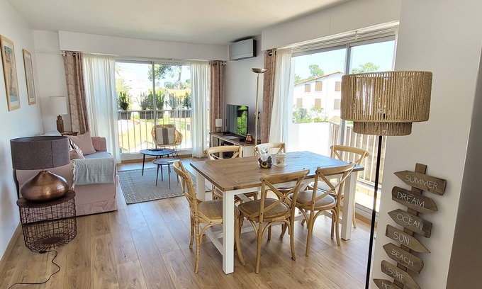 Saint-Georges-de-Didonne Apartment | A 4-star haven of peace 100 m from Royan beach