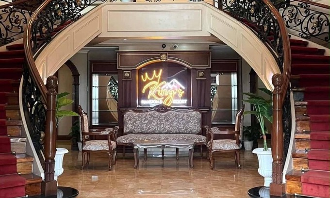 Tagaytay House | A 700 sq meter property. Serene 6-bedroom house with AC in Tagaytay City