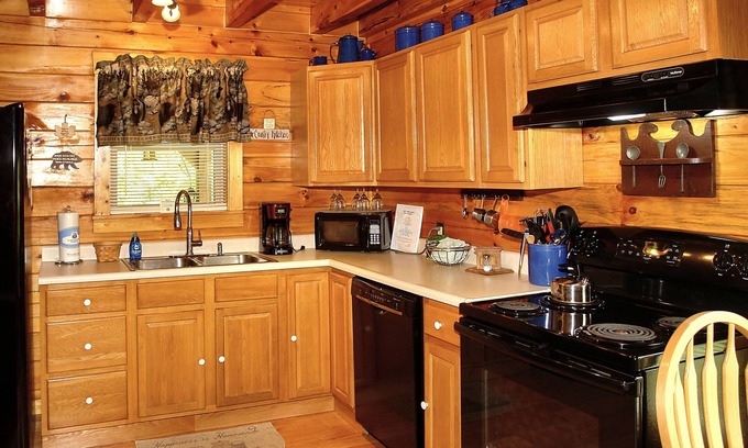 Cosby Cabin | A Bit of Heaven - 2 Bedrooms, 2 Baths, Sleeps 8 Cabin by RedAwning