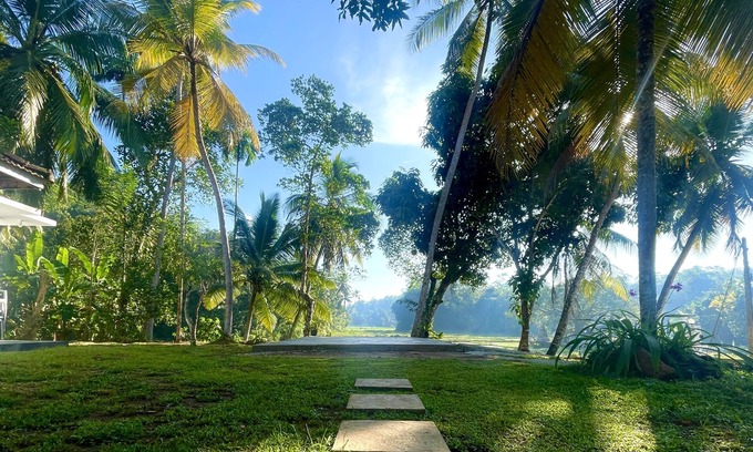 Wanchawala House | A bungalow to experience nature in its purest form. 10 minutes from the beach!