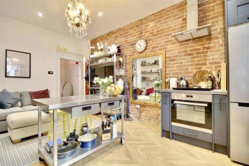 Portsmouth House | A charming home in the heart of Southsea