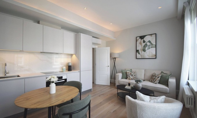 Colville Apartment | A Comfort Apartments