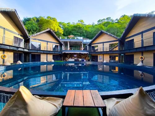 Langkawi Hotel | A Coral Reefs Resort Langkawi by Manhattan Group