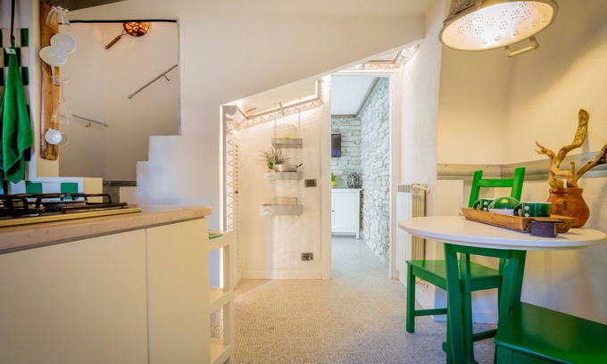 Arcola Apartment | A CORNER OF PEACE SEEING THE SEA